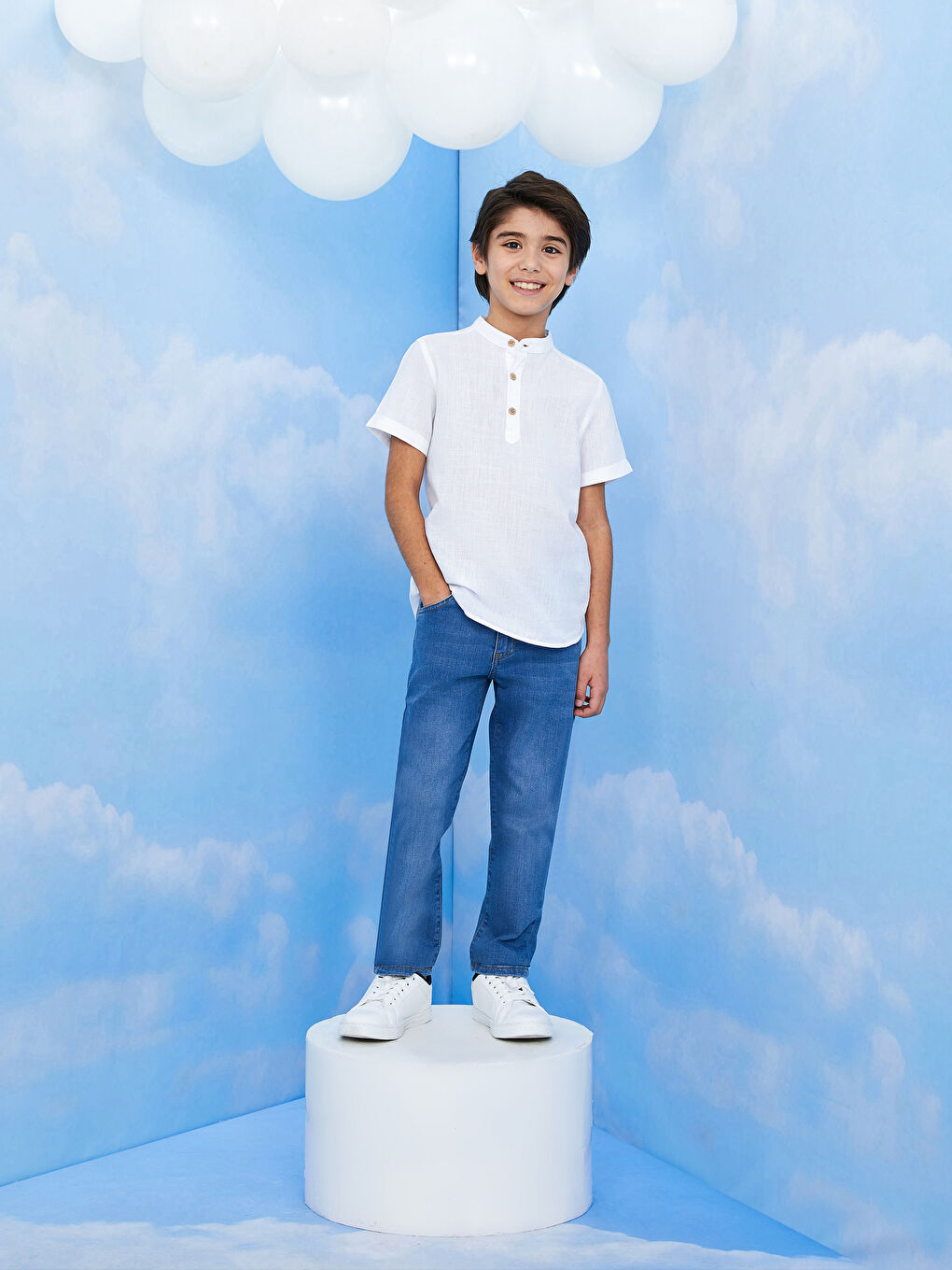 Adjustable Elastic Waist Boys' Jeans