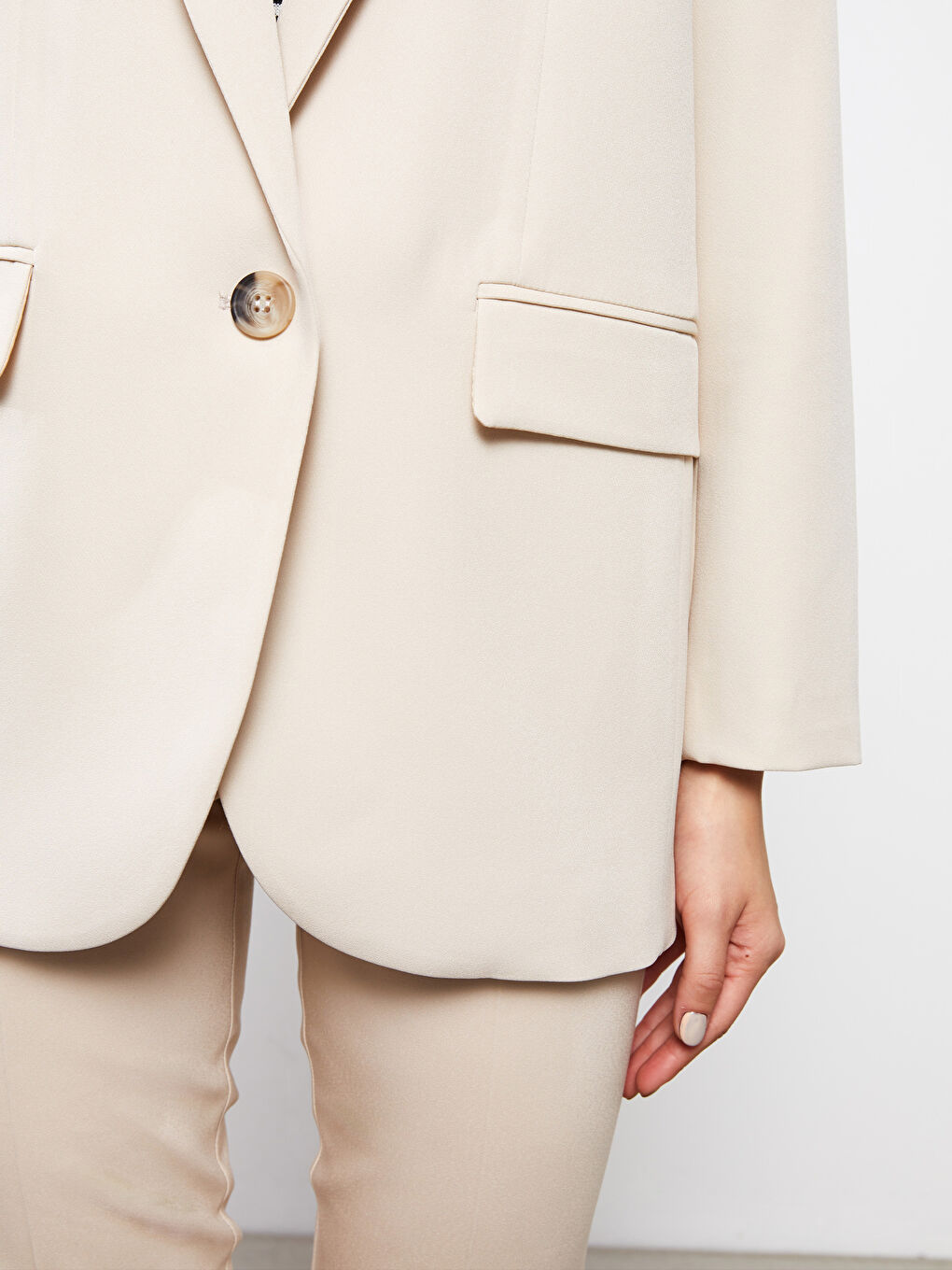 LCWAIKIKI Classic Plain Long Sleeve Crepe Women's Jacket -S35272Z8-G5M