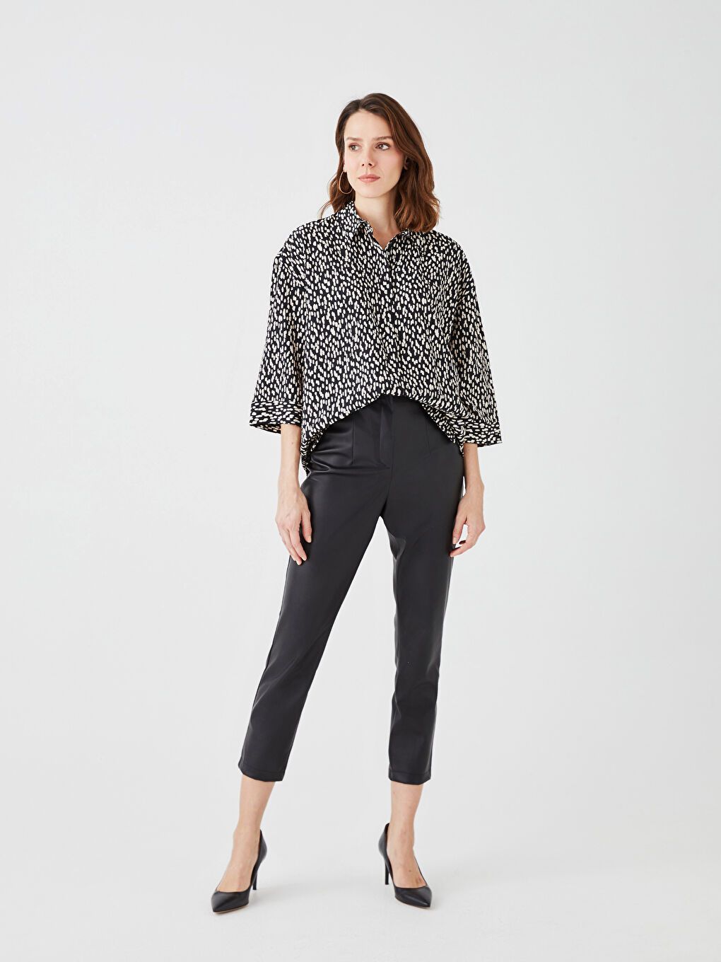 Siyah Desenli Oversize Kadın Gömlek-2