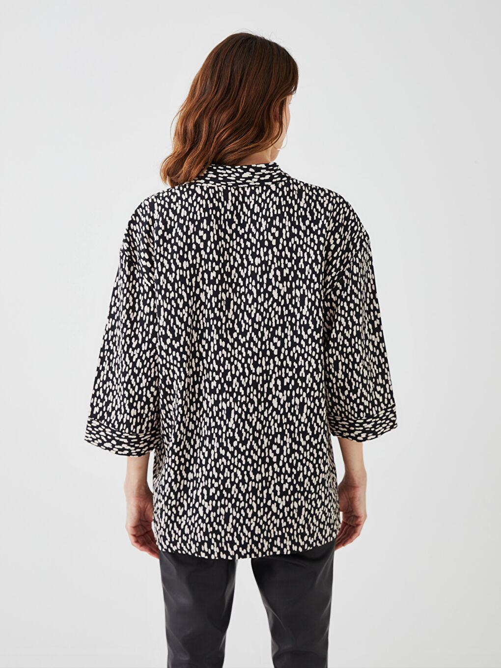 Siyah Desenli Oversize Kadın Gömlek-4