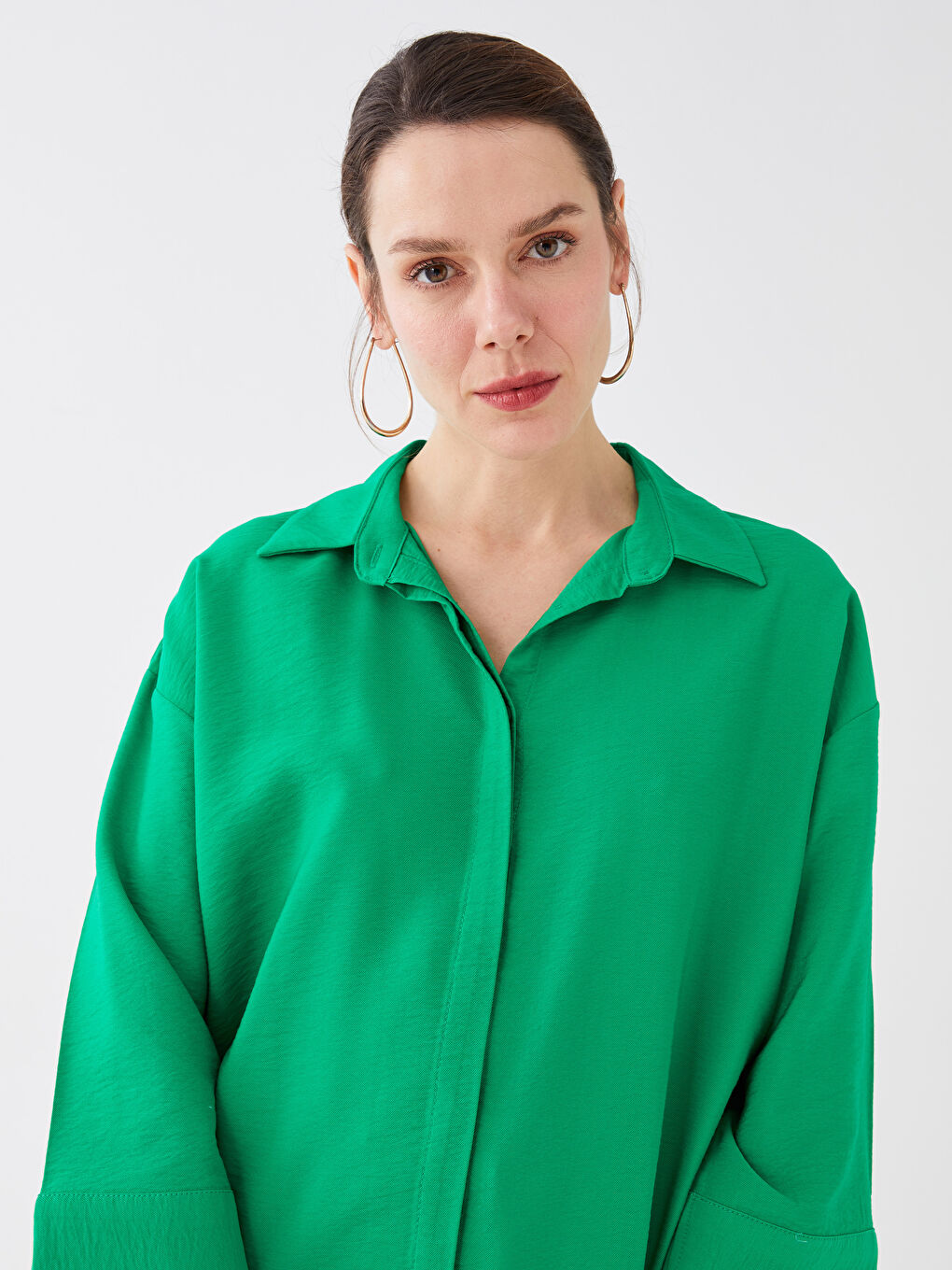 Yeşil Kadın Gizli Düğme Kapamalı Düz Gömlek-1