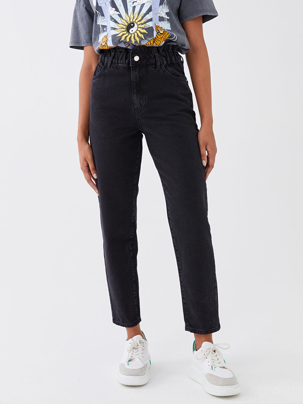 Women's High Waist Slouchy Pocket Detailed Jean Trousers-3