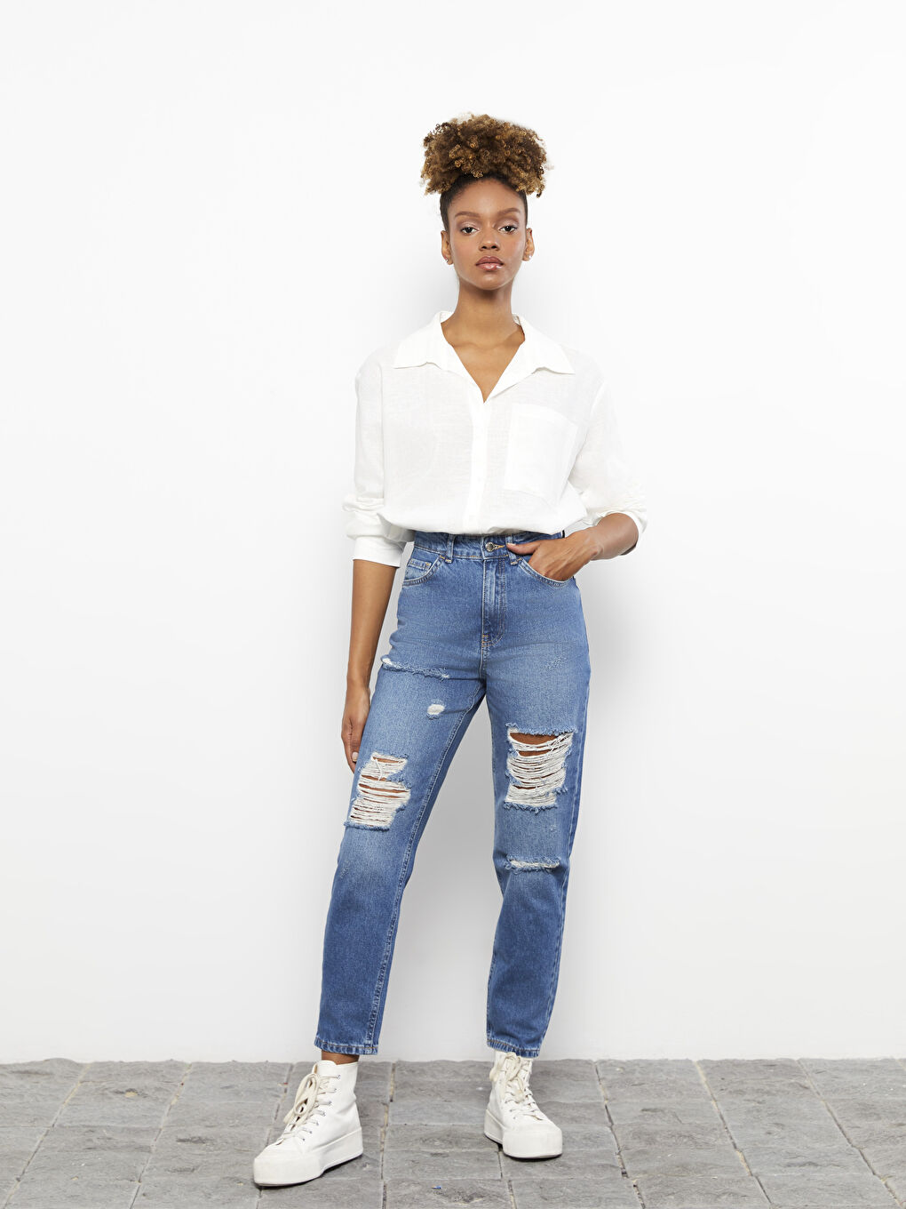 High Waist Mom Fit Ripped Detail Women's Jeans-1