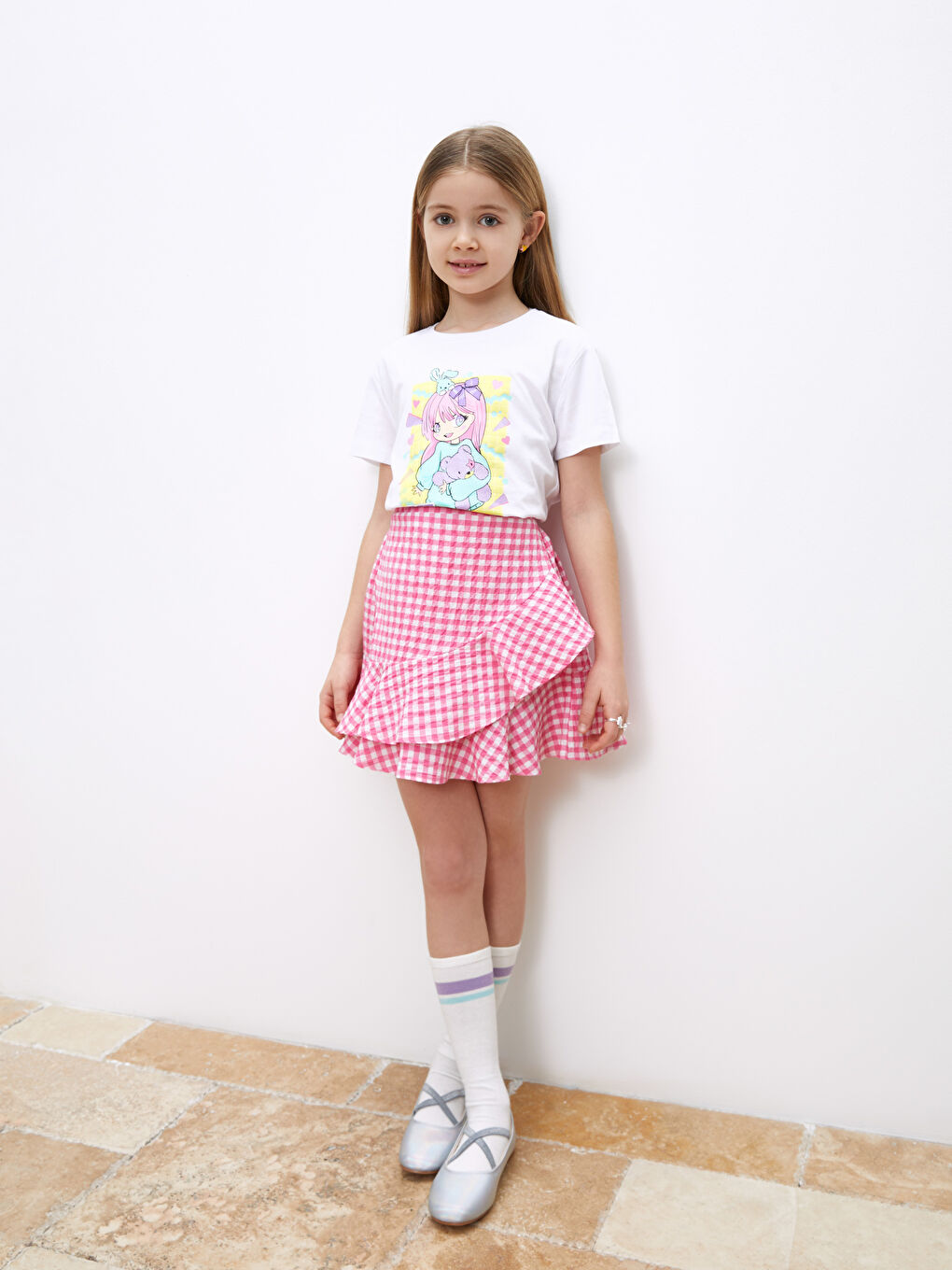 تيشيرت للبنات بياقة دائرية مطبوع كم قصير-1