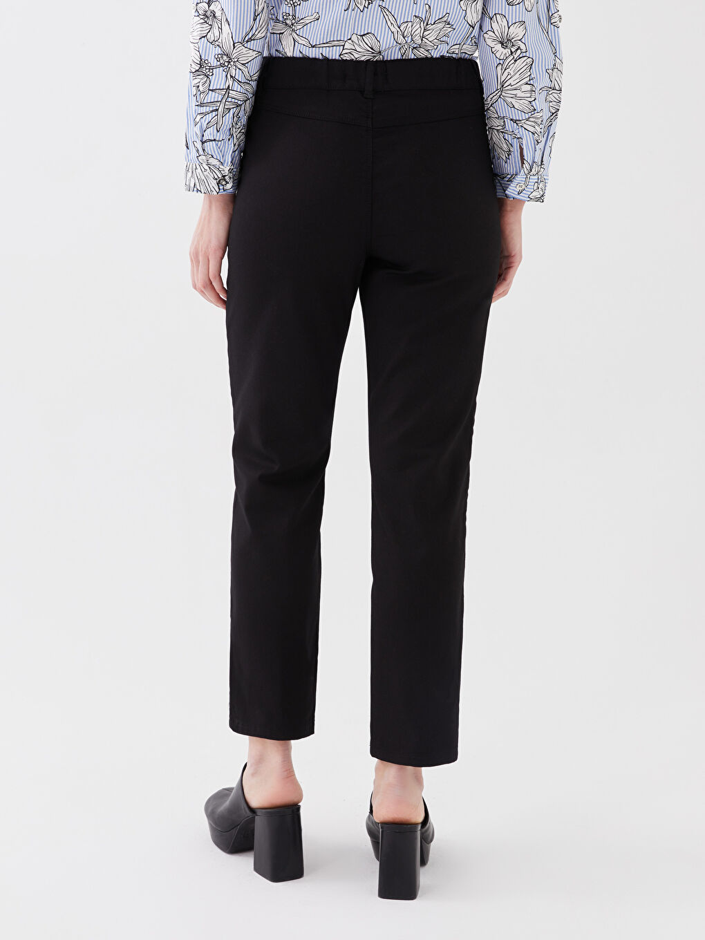 Siyah Kadın Dar Kalıp Gabardin Pantolon-3