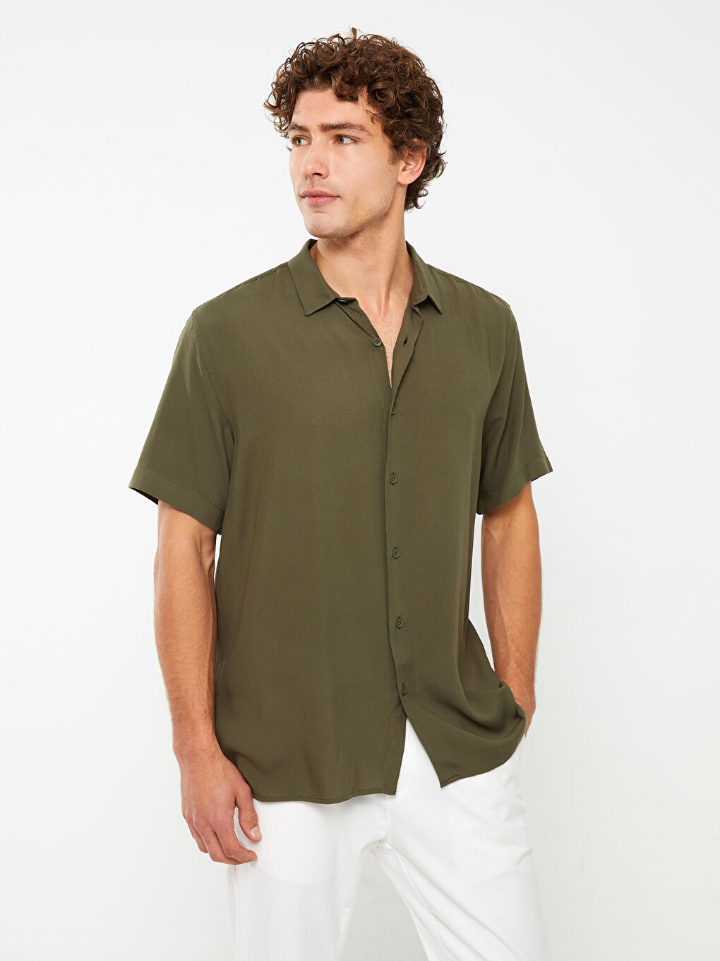 Haki Regular Fit Kısa Kollu Viskon Erkek Gömlek
