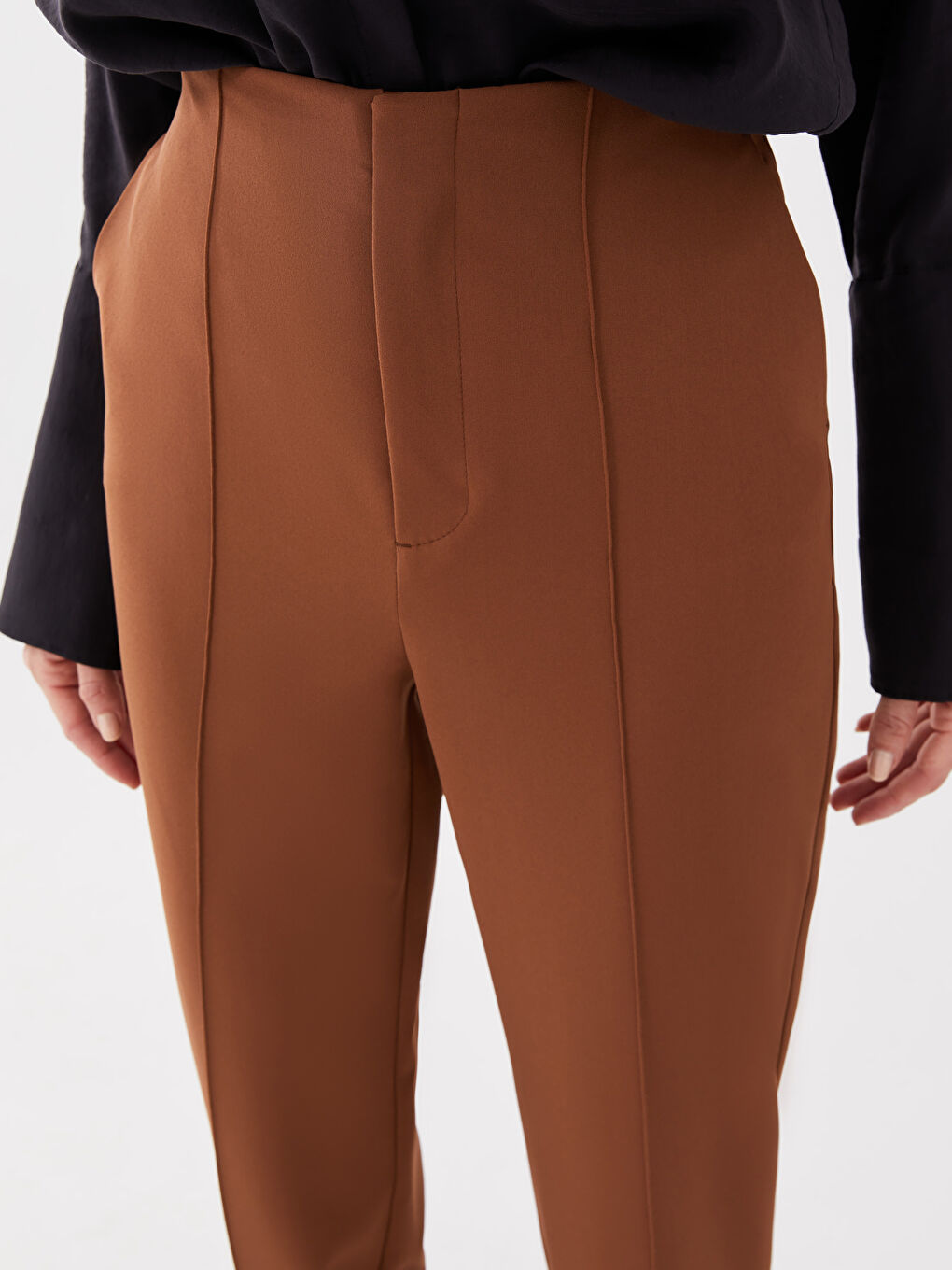 LCWAIKIKI Classic Pantalone šargarepa užeg kroja za žene -S35364Z8-HBZ