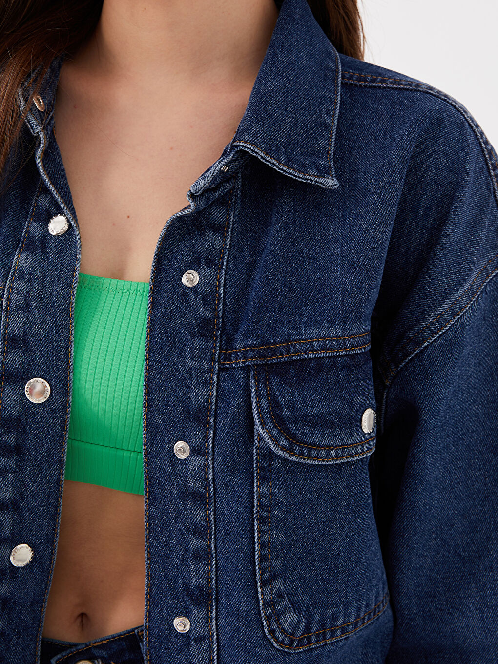 Geacă Cămașă Supradimensionată din Denim pentru Femei-3