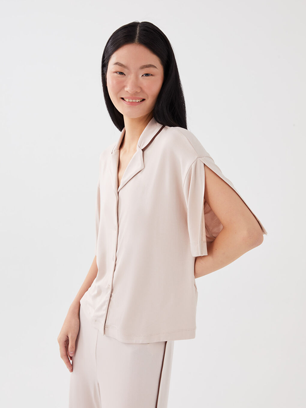 Bej Gömlek Yaka Düz Kısa Kollu Kadın Pijama Takımı-5