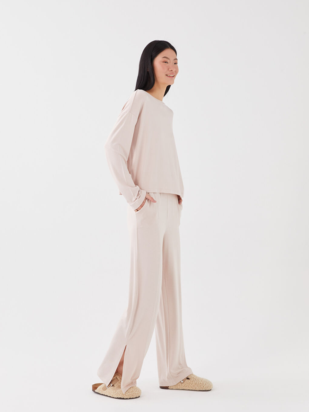 Crew Neck Regular Long Sleeve Women's Pajama Set -S35466Z8-FW6