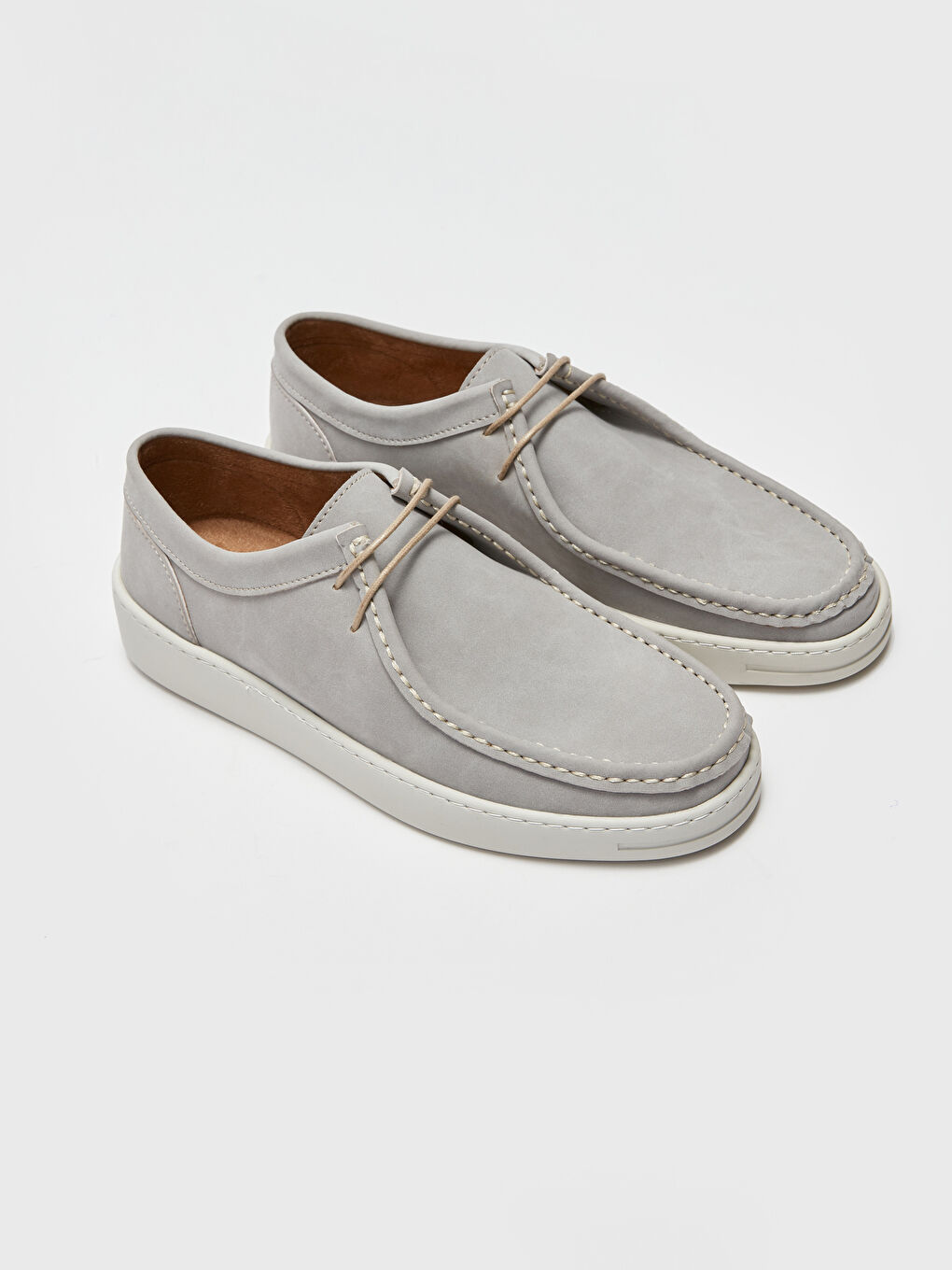 حذاء كلاسيكي للرجال بأربطة