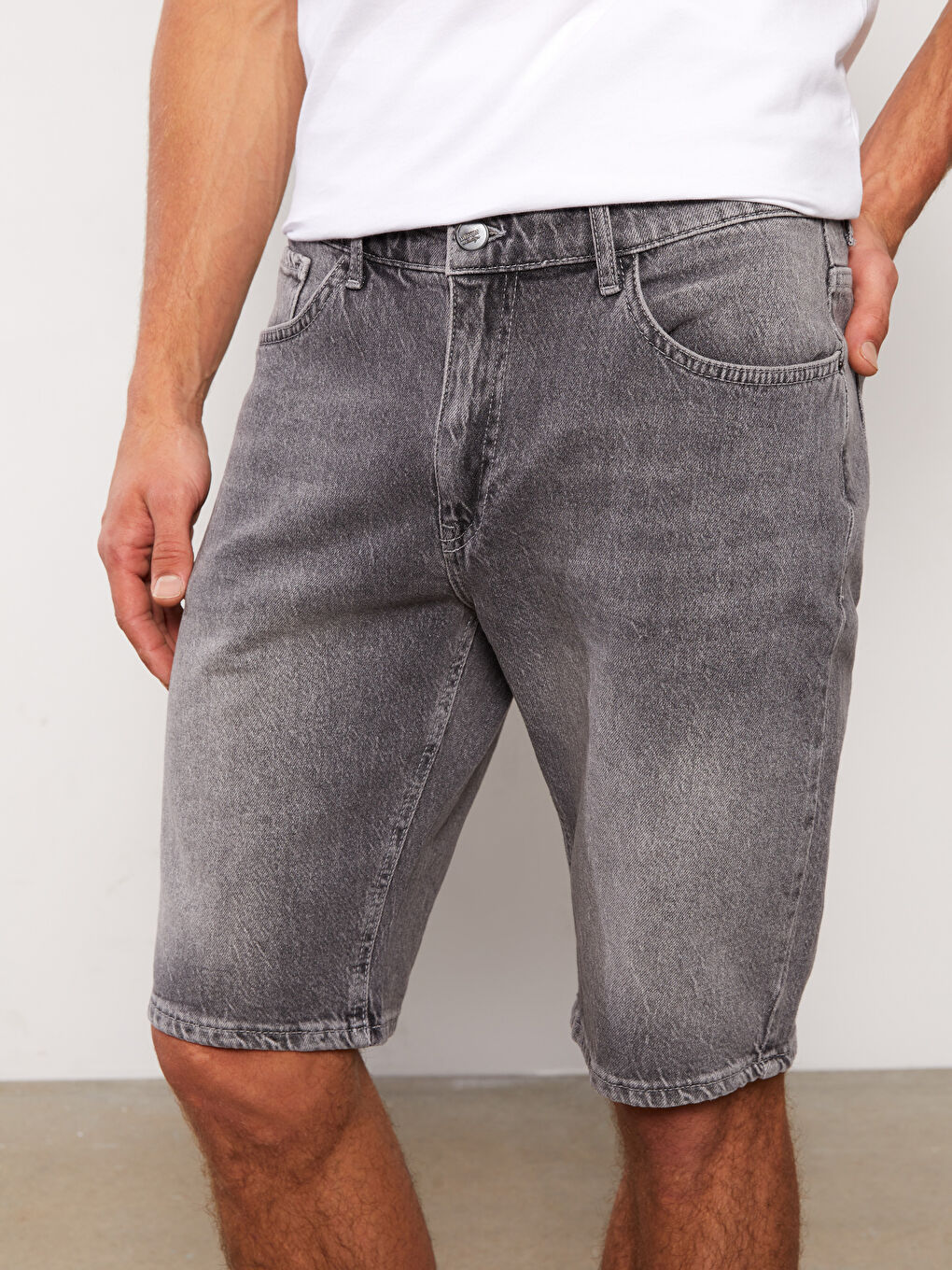 Gri Standart Kalıp Erkek Jean Şort-3