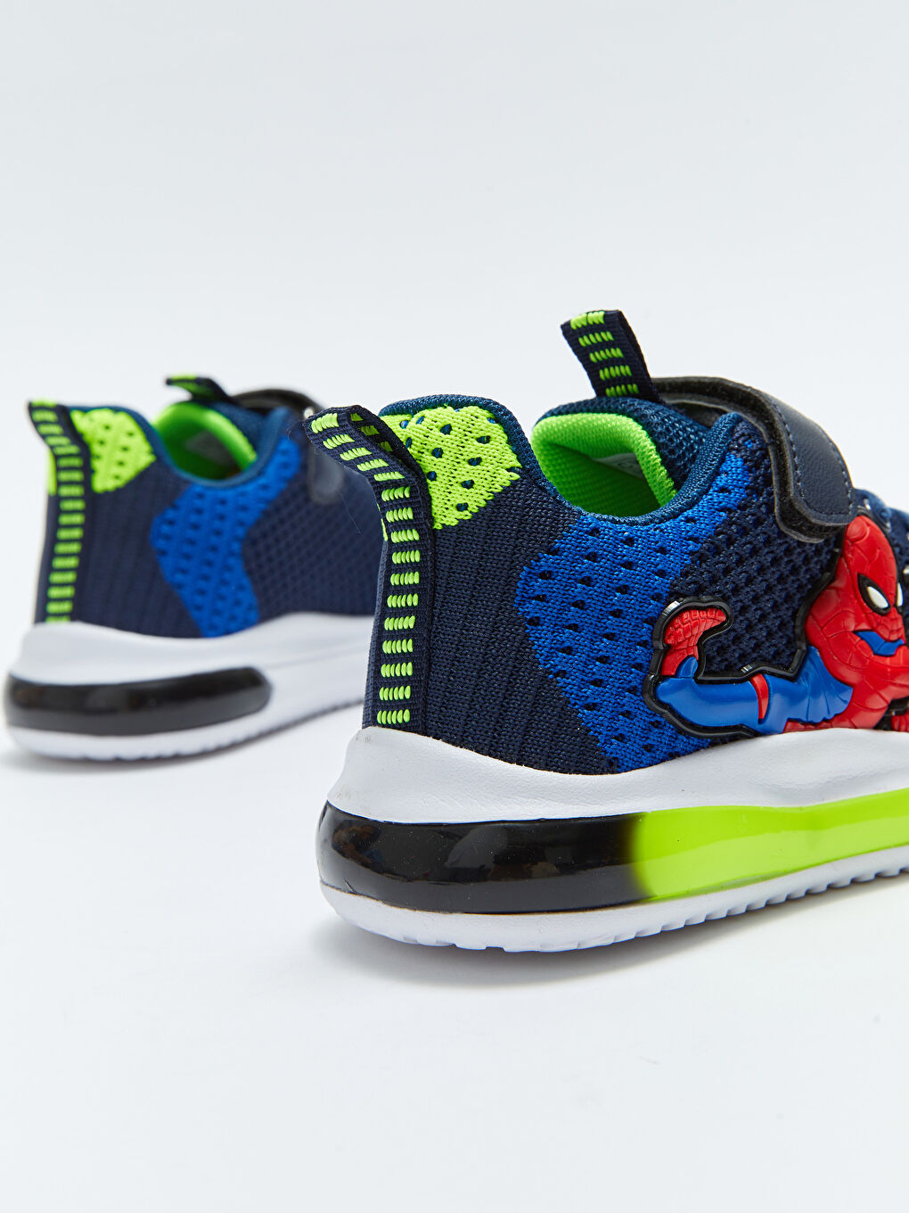 LCW STEPS Spiderman Lizenzierte Klettverschluss Sohle Leuchtende Jungen Sportschuhe -S35712Z4-SP7