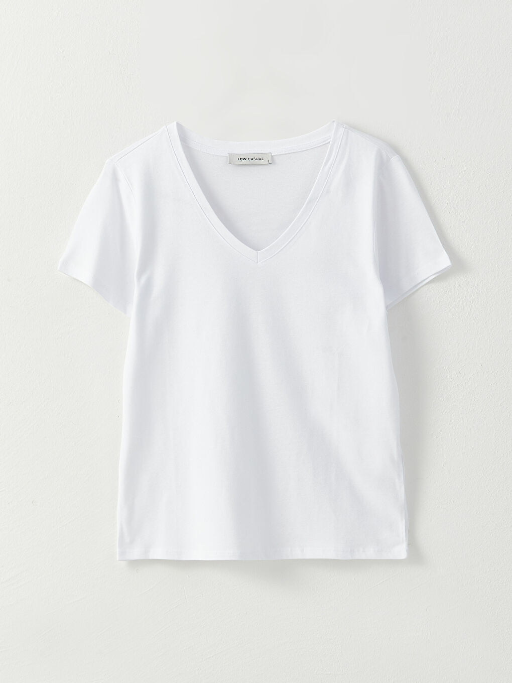 تيشيرت نسائي بياقة على شكل حرف V سادة بأكمام قصيرة-5