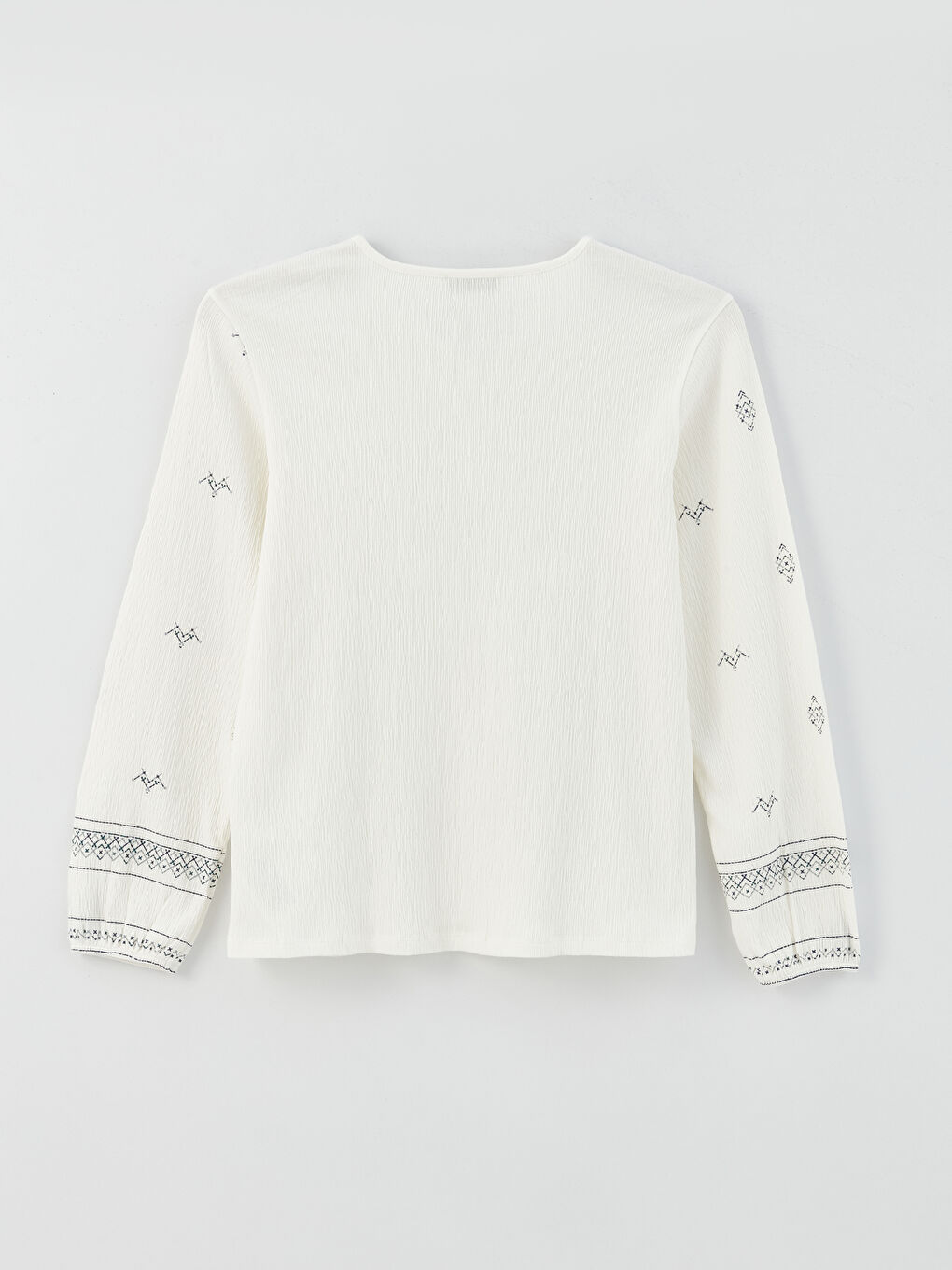 Ekru Bağlamalı Yaka Desenli Uzun Kollu Kadın Bluz-6