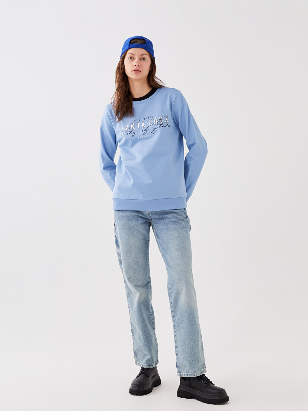 Women's Crew Neck Printed Long Sleeve Sweatshirt-1