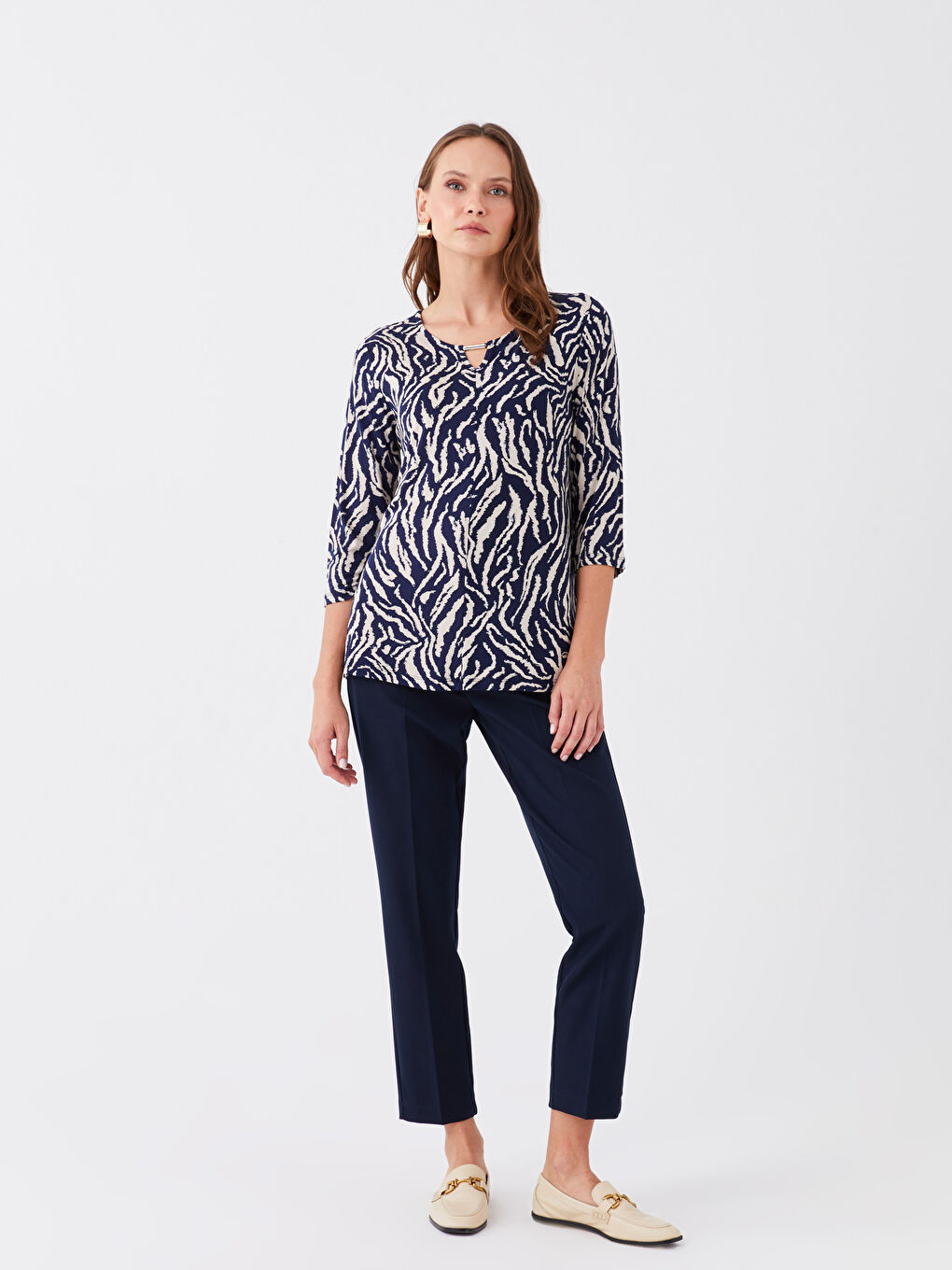 Lacivert Bisiklet Yaka Desenli Kadın Bluz-2