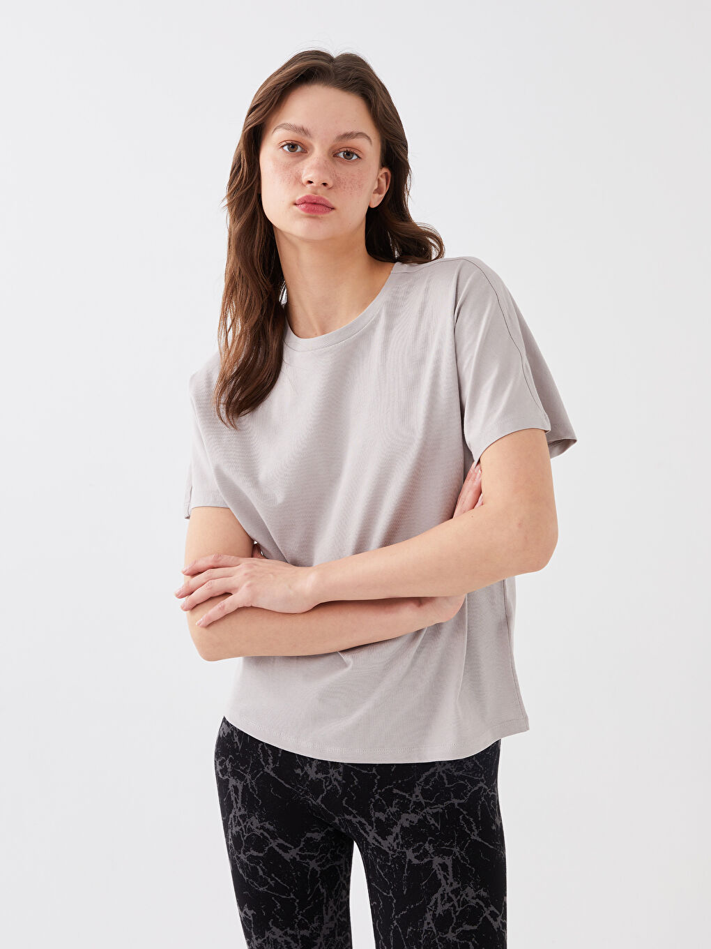 T-Shirt Femme Col Rond Coupe Droite Manches Courtes-1