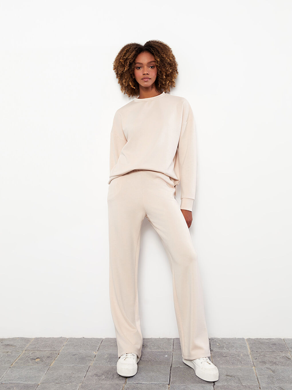 بنطلون رياضي سادة بخصر مرن للسيدات-1