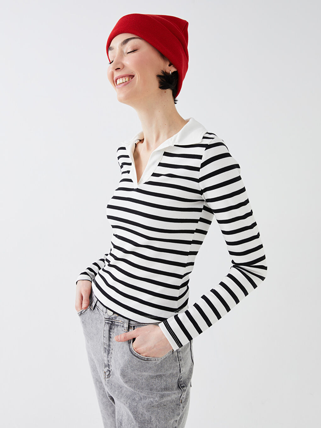 Beyaz Polo Yaka Çizgili Uzun Kollu Kadın Tişört