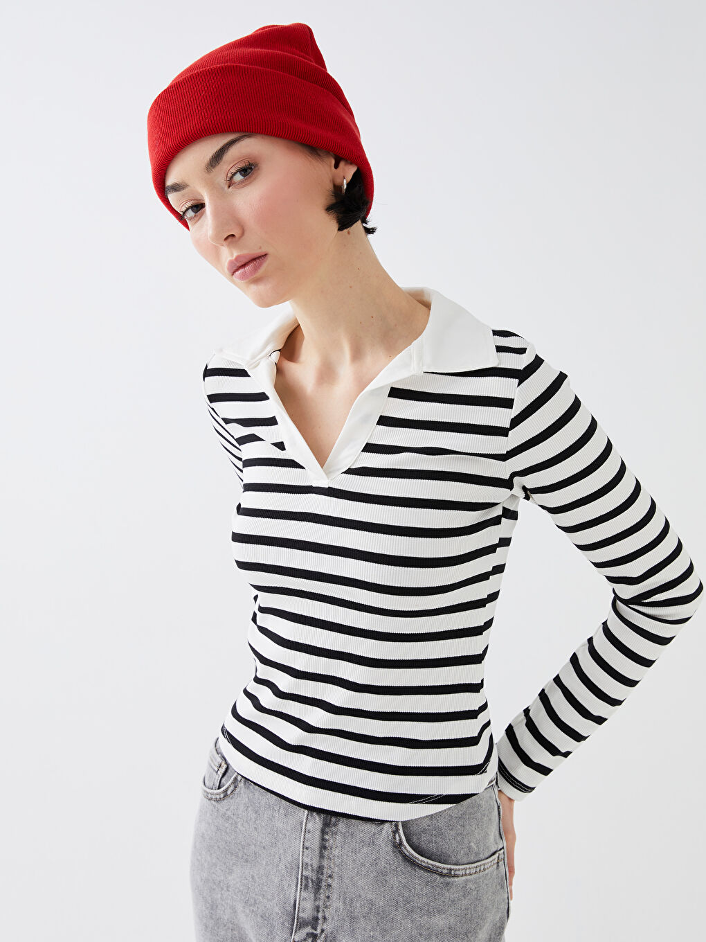 Beyaz Polo Yaka Çizgili Uzun Kollu Kadın Tişört-1