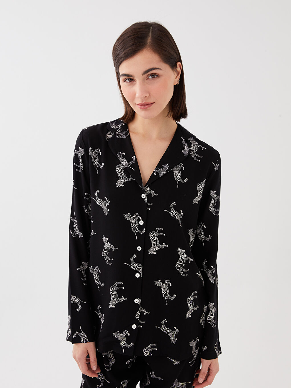 Siyah Gömlek Yaka Desenli Kadın Pijama Takımı-2