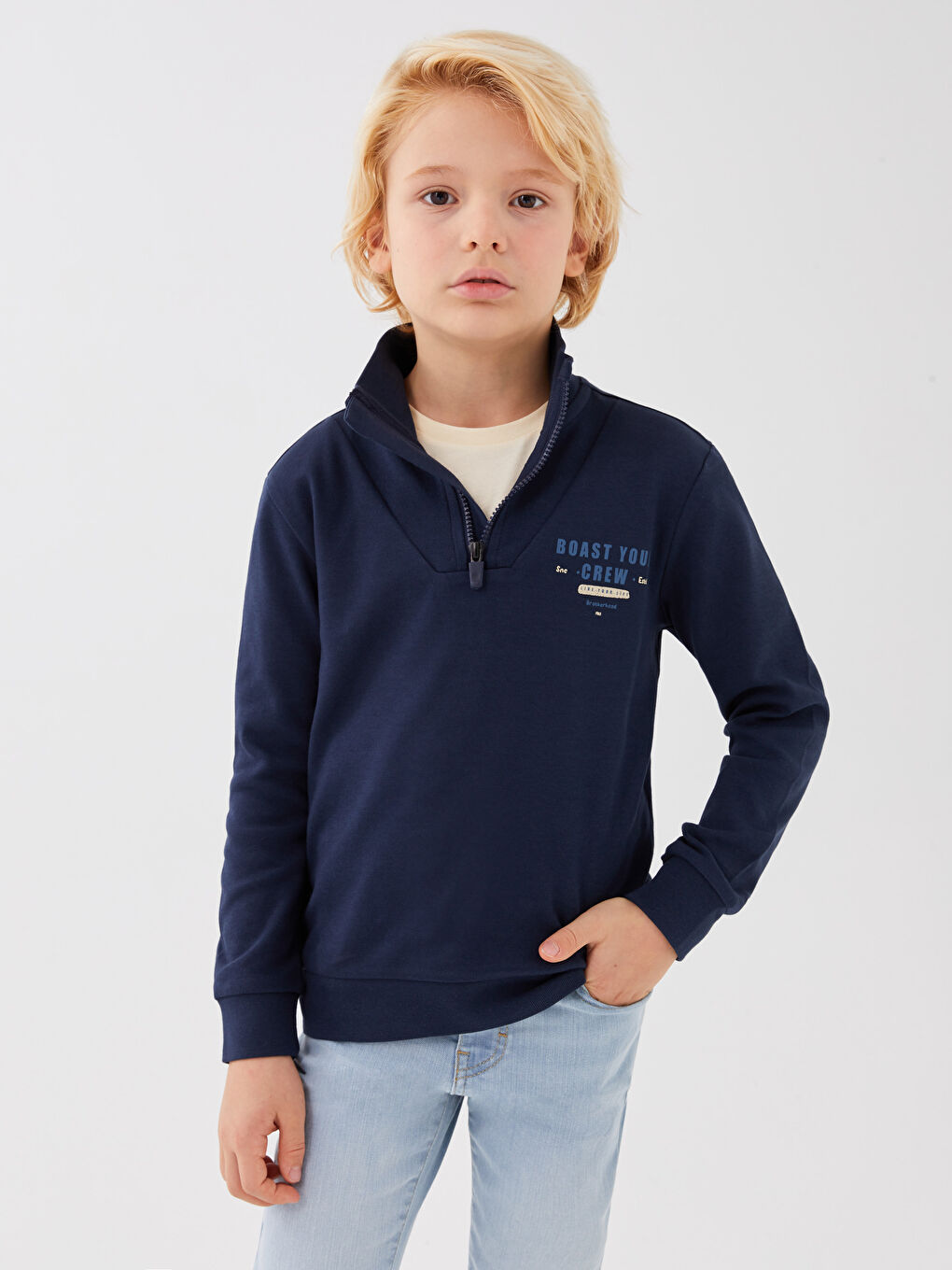 سويت شيرت ولادي بكم طويل بياقة واقفة مطبوع-1