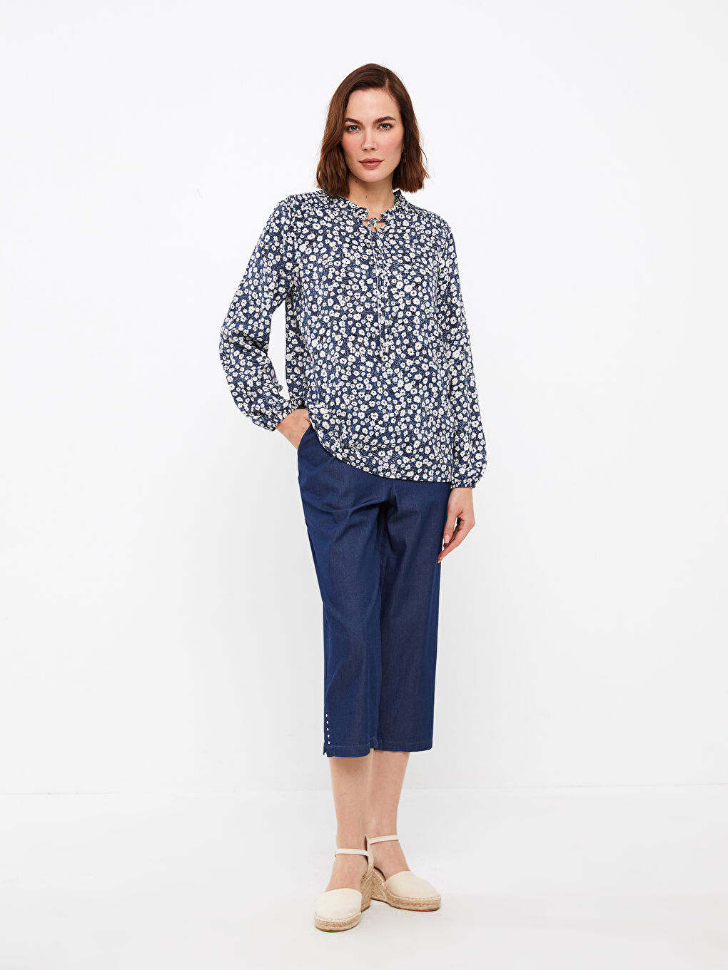 Ekru Bağlamalı Yaka Desenli Uzun Kollu Kadın Bluz-2