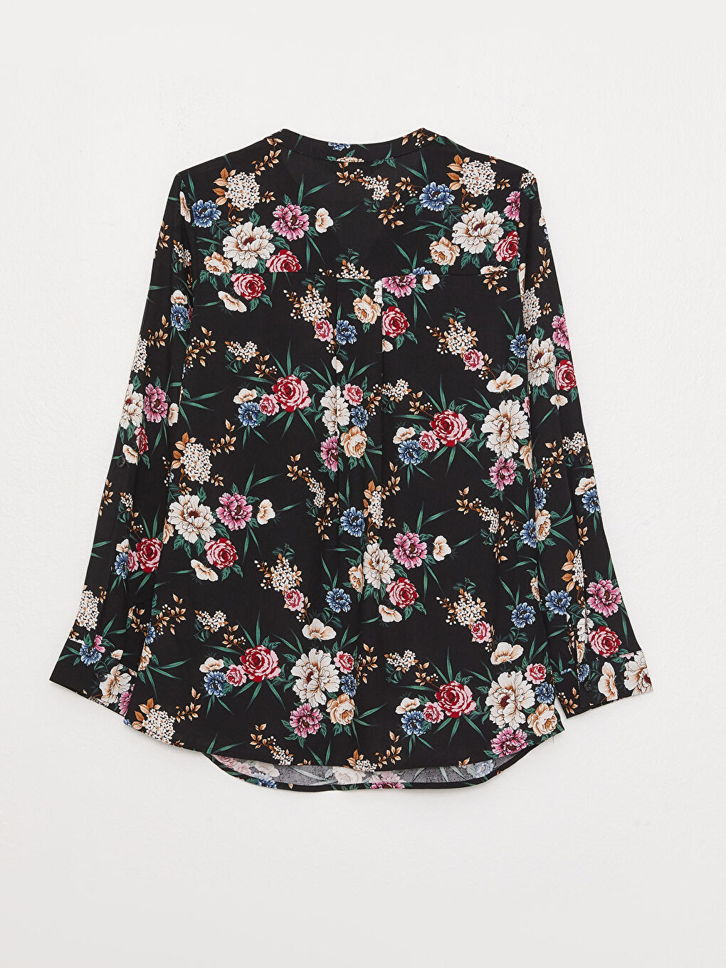 Siyah Kaçık Yaka Desenli Uzun Kollu Kadın Bluz-6