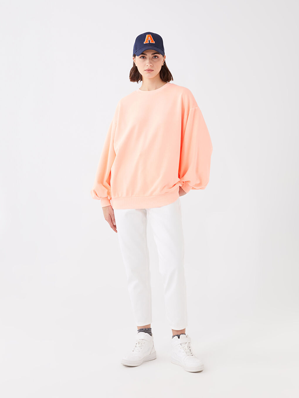 سويت شيرت كم طويل سادة بياقة دائرية للسيدات-1