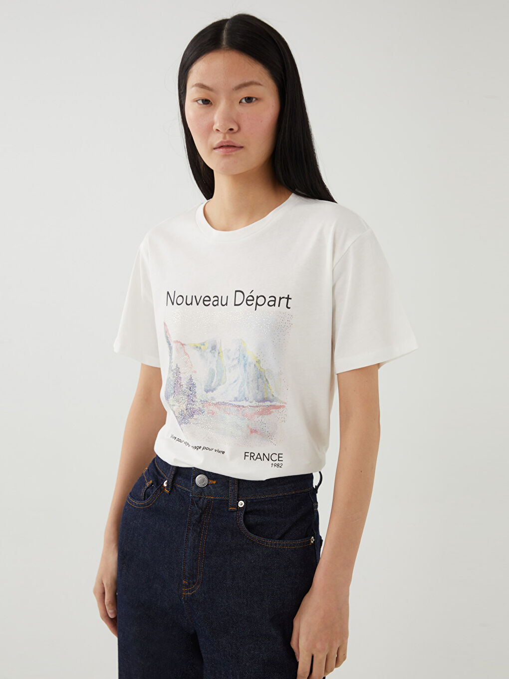 Ekru Bisiklet Yaka Baskılı Kısa Kollu Kadın Tişört-1