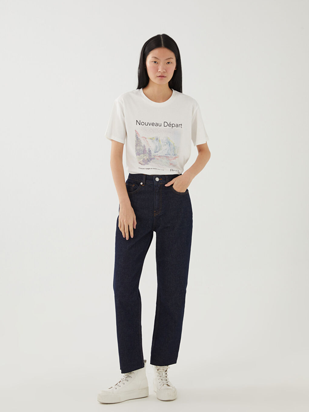 Ekru Bisiklet Yaka Baskılı Kısa Kollu Kadın Tişört-2