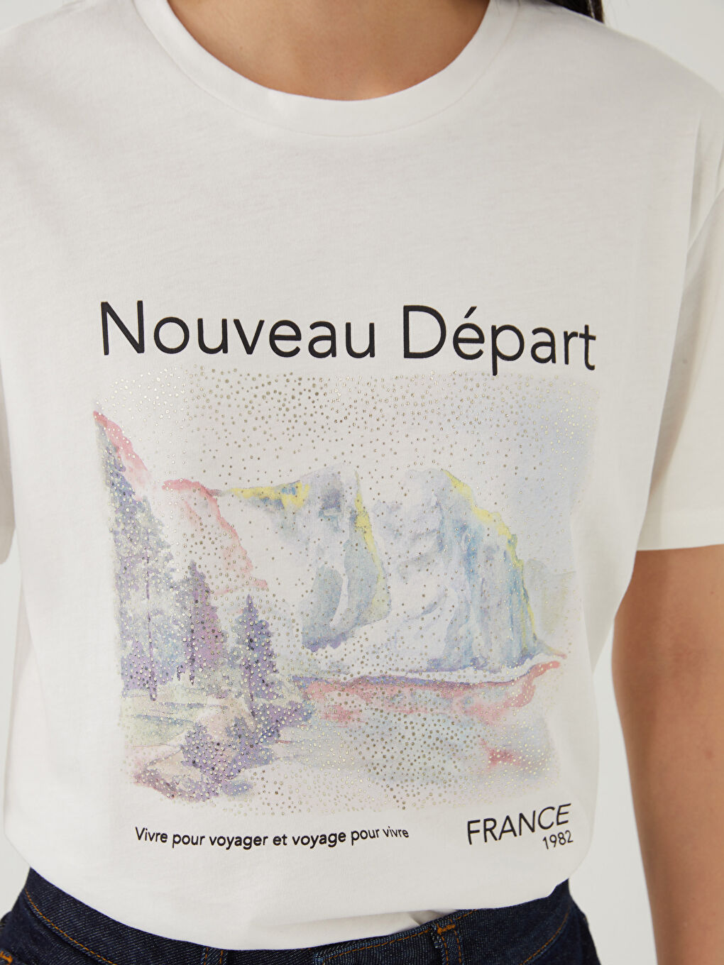 Ekru Bisiklet Yaka Baskılı Kısa Kollu Kadın Tişört-3