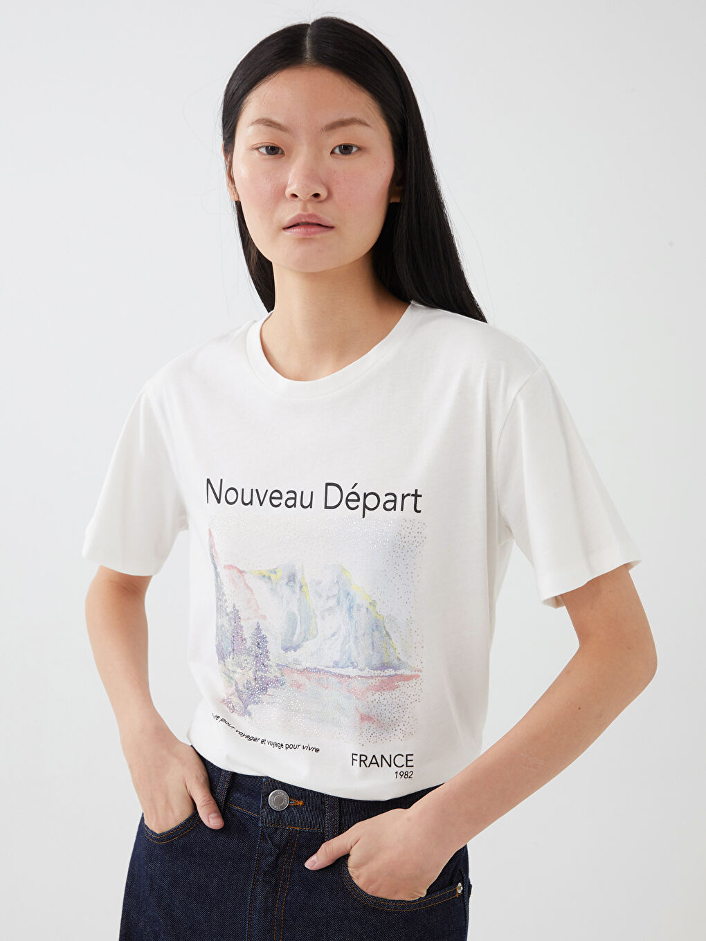 Ekru Bisiklet Yaka Baskılı Kısa Kollu Kadın Tişört