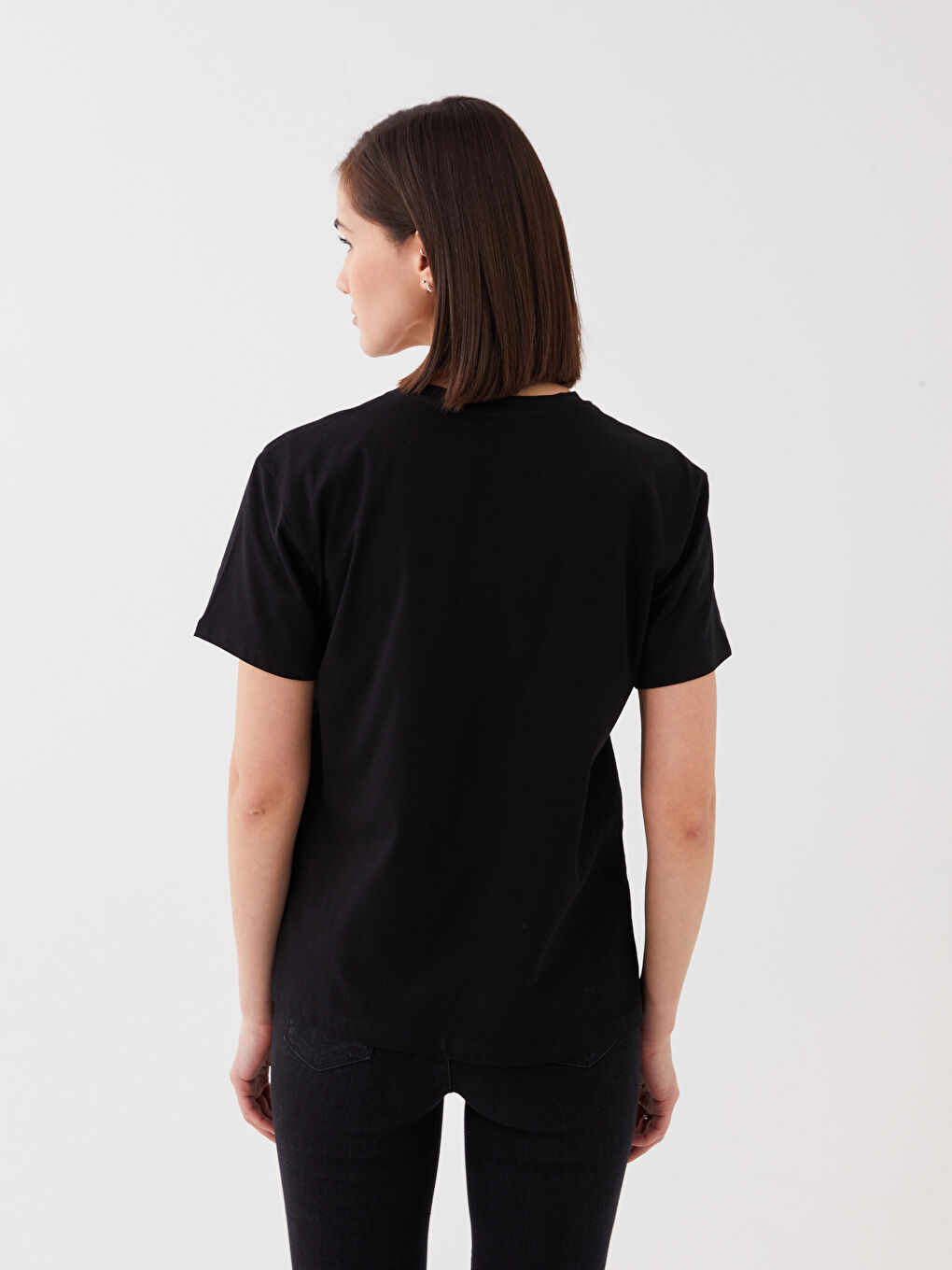 Siyah Bisiklet Yaka Baskılı Kısa Kollu Kadın Tişört-4