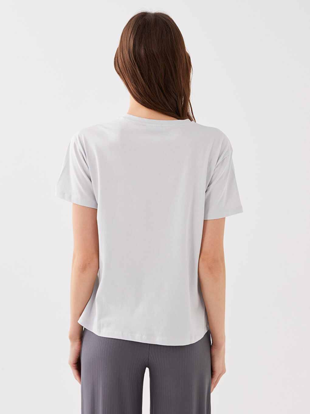 Gri Kadın Bisiklet Yaka Baskılı Kısa Kollu Tişört-4