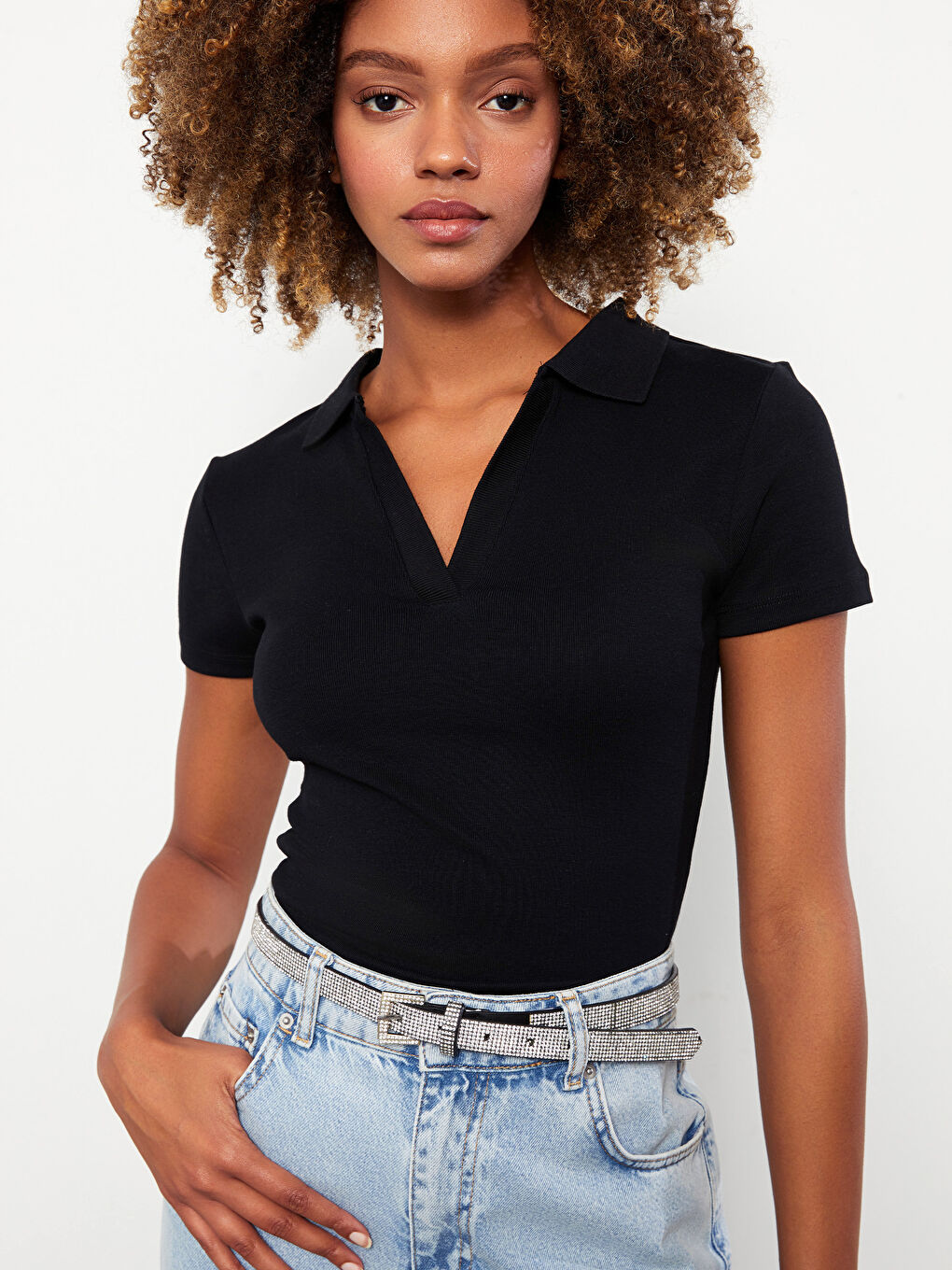Siyah Polo Yaka Düz Kısa Kollu Kadın Tişört