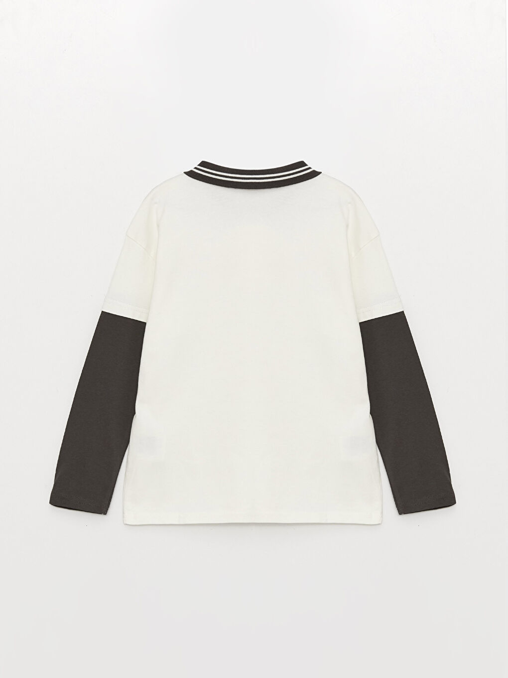 تيشيرت اولاد ياقة بولو مطبوع بمقاس مريح-1