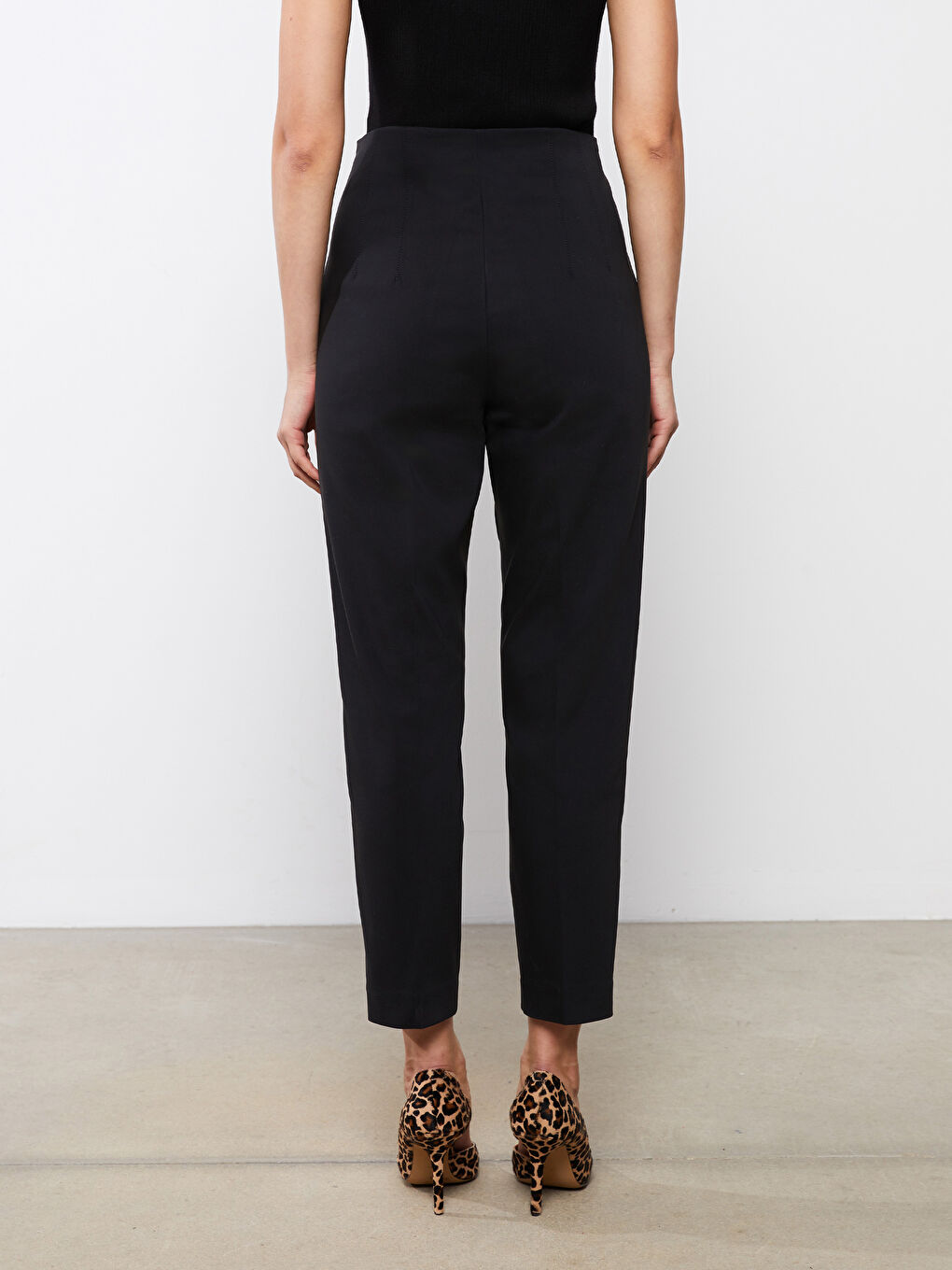 CRNA Pantalone Žena -S36455Z8-CVL