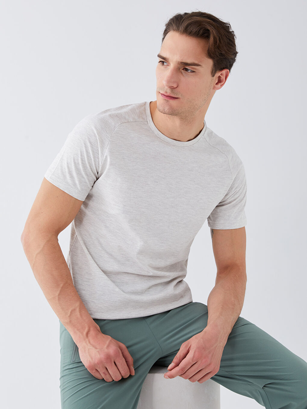 Bej Bisiklet Yaka Kısa Kollu Erkek Tişört