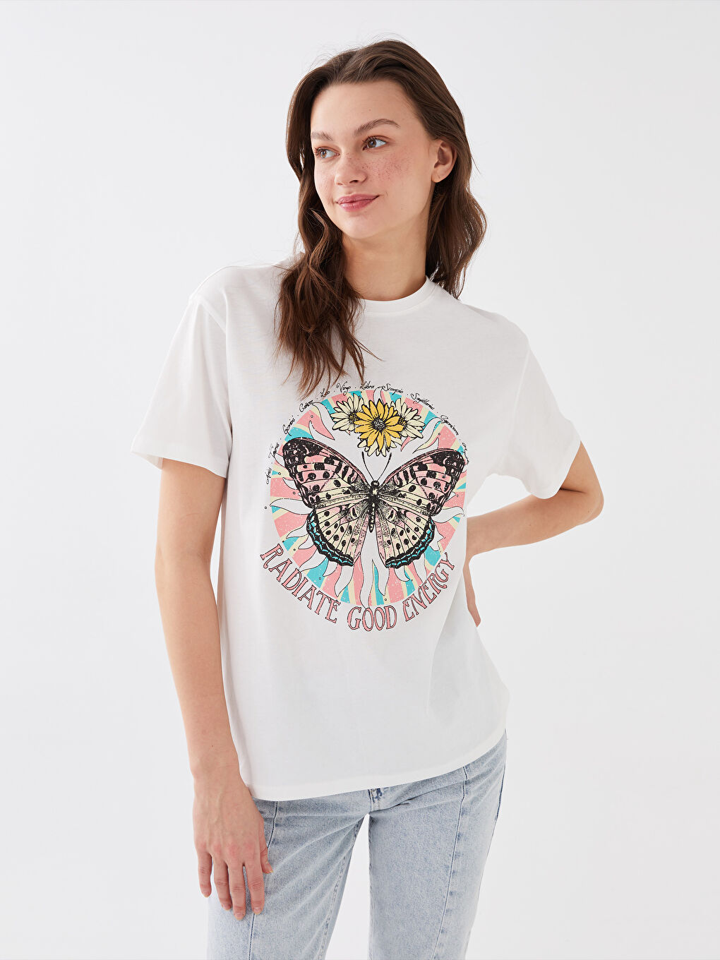 Ekru Kadın Bisiklet Yaka Baskılı Kısa Kollu Tişört