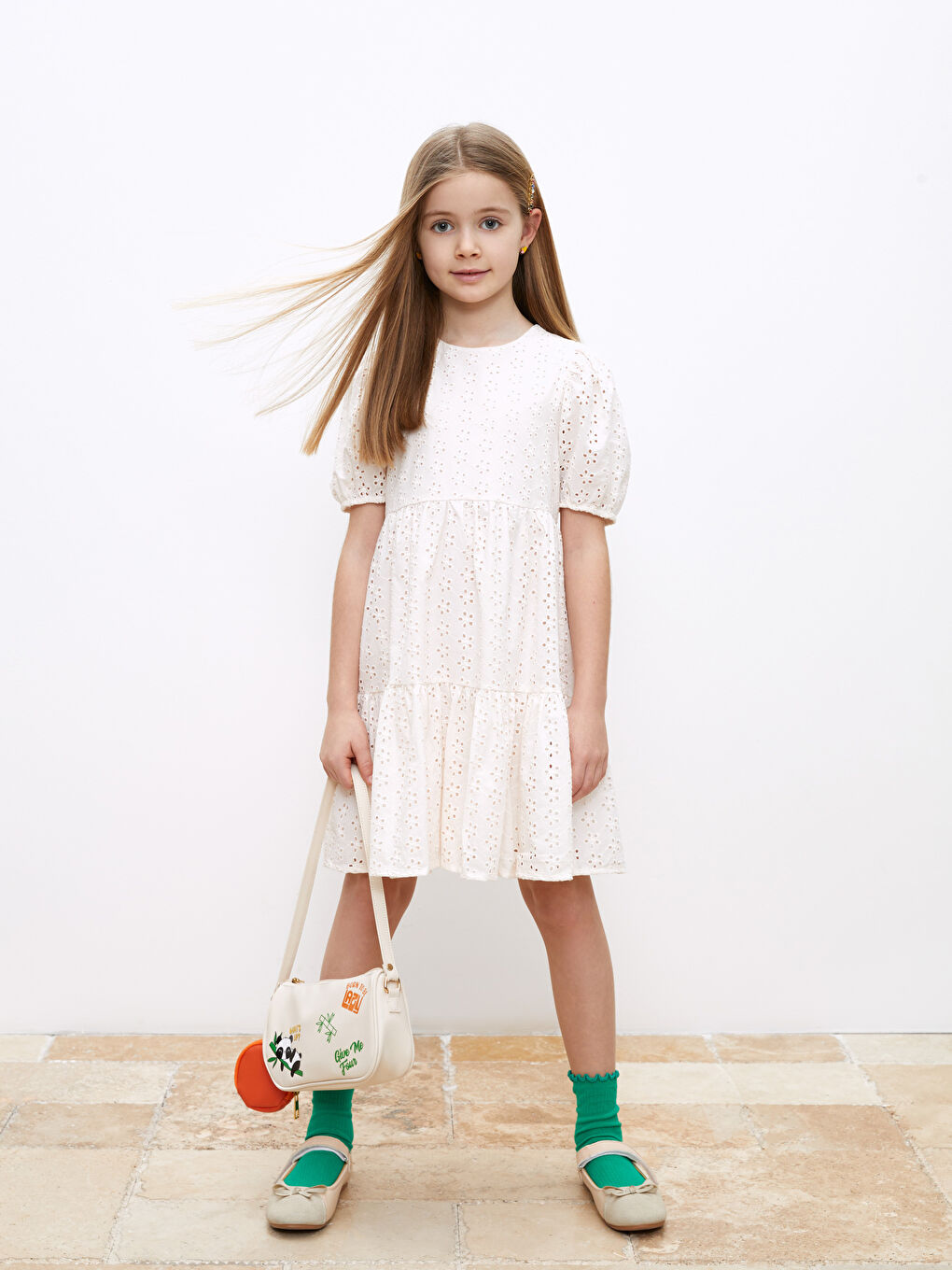 Rochie Fată Mânecă Scurtă Cu Guler Rotund Și Detalii Festonate