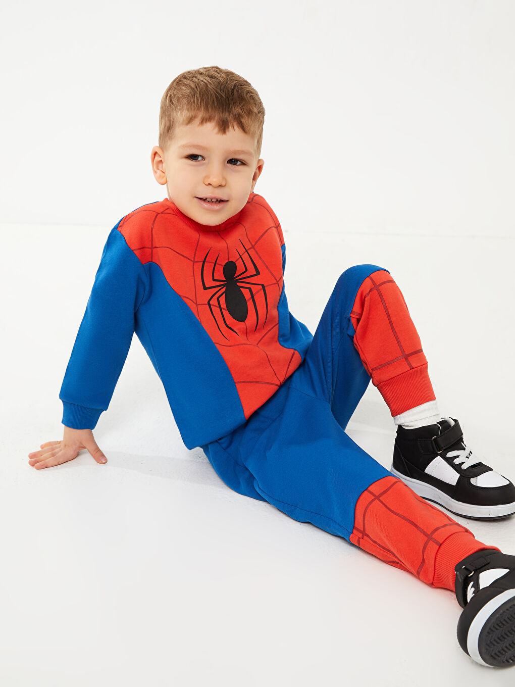 Mavi Bisiklet Yaka Uzun Kollu Spider-Man Baskılı Erkek Bebek Sweatshirt ve Eşofman Alt 2'li Takım