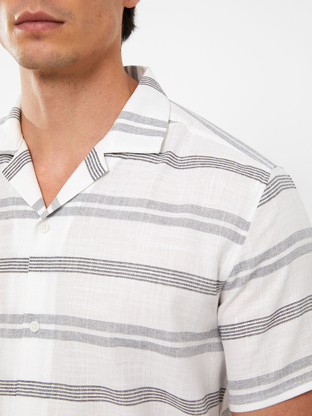 Siyah Regular Fit Kısa Kollu Çizgili Erkek Gömlek-3