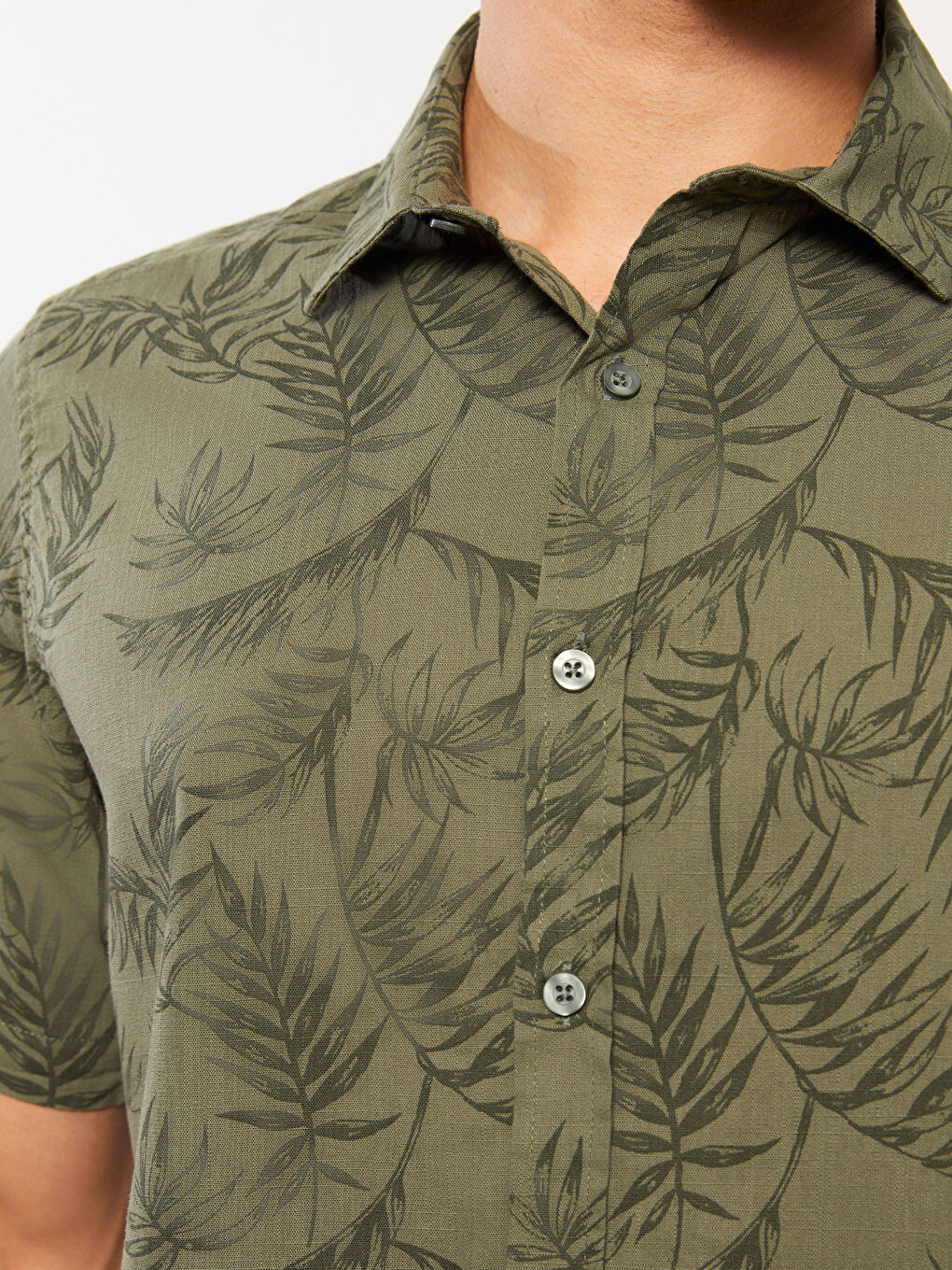 ерлерге арналған стандартты пішім қысқа жең өрнекті поплин жейде-3