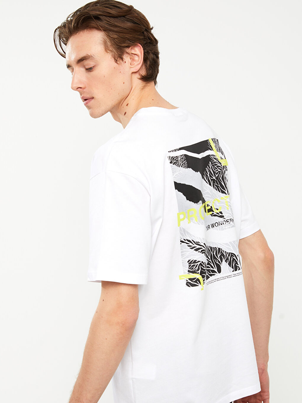 Beyaz Bisiklet Yaka Kısa Kollu Baskılı Penye Erkek Tişört