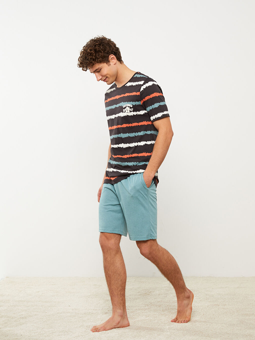 طقم بيجامة قصير عادي للرجال-1