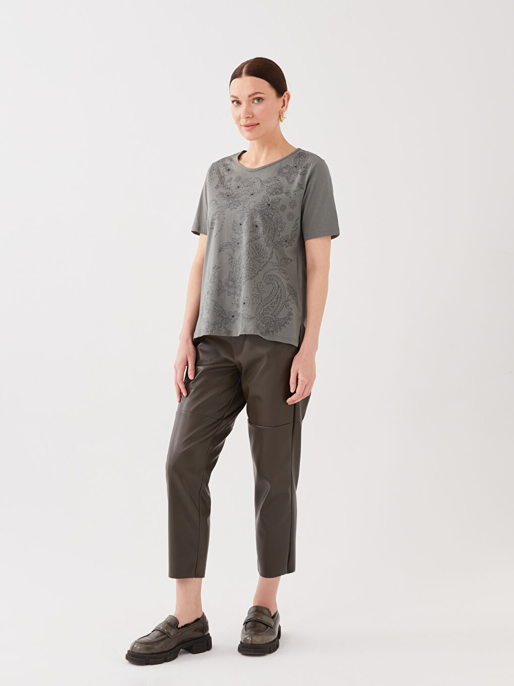 Women's Crew Neck Embroidered Short Sleeve T-Shirt-2