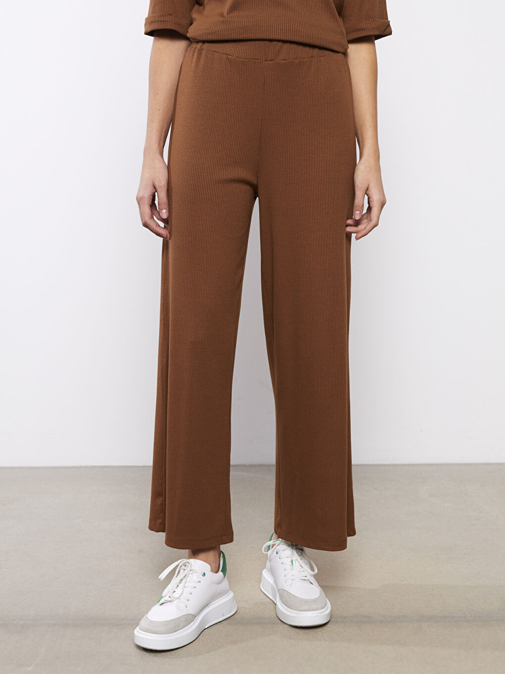 Kahverengi Kadın Beli Lastikli Düz Pantolon-2