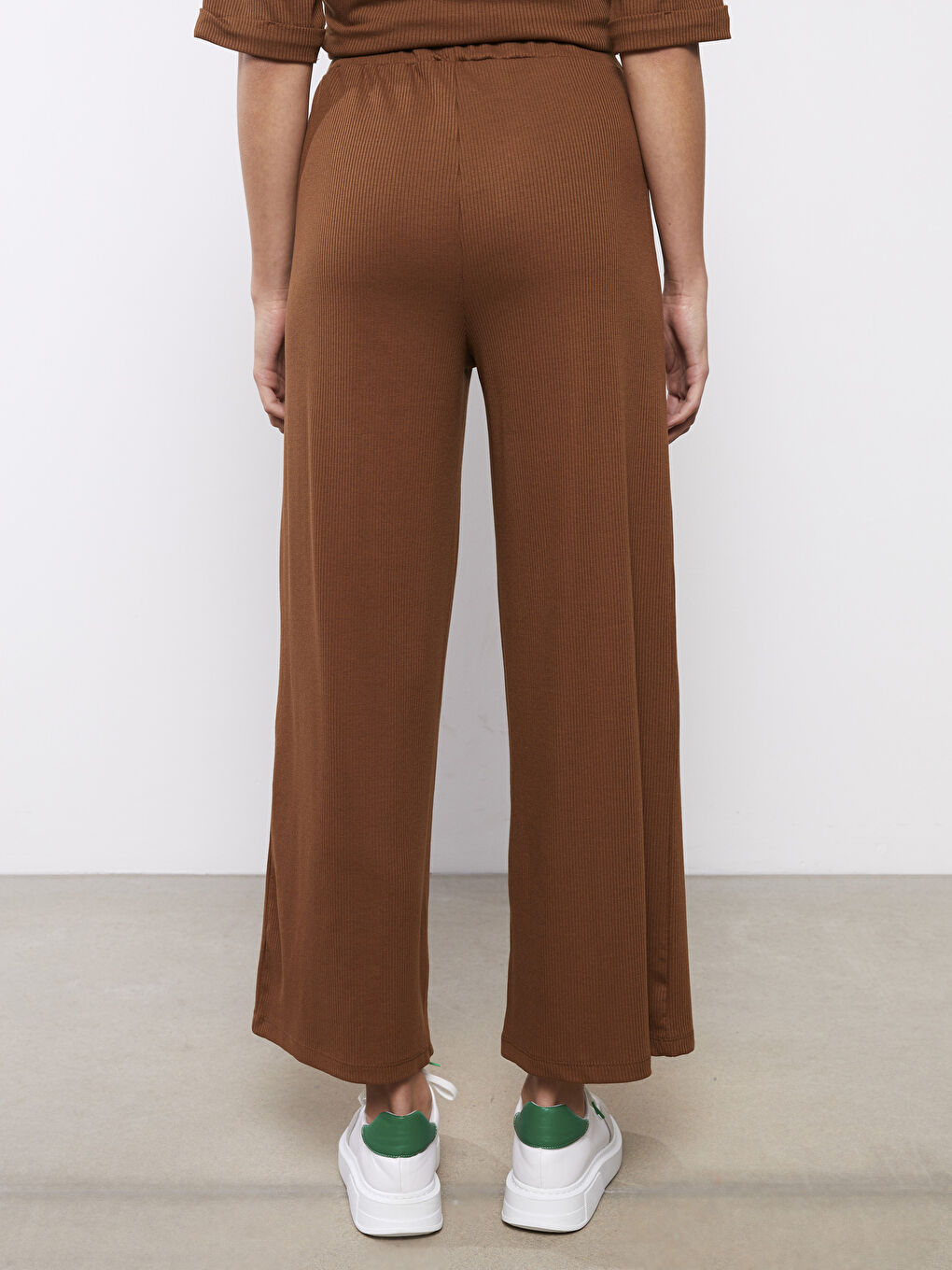 Kahverengi Kadın Beli Lastikli Düz Pantolon-4